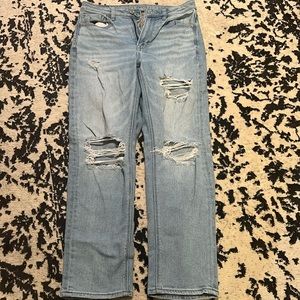 American Eagle Size 6 Mom Jeans